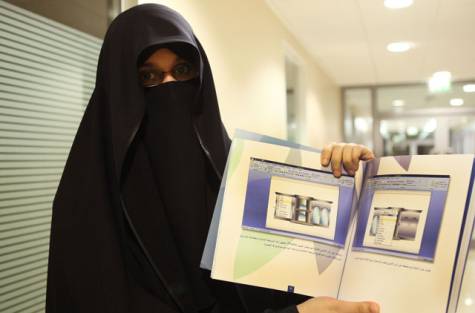 emirati woman renovates powerpoint